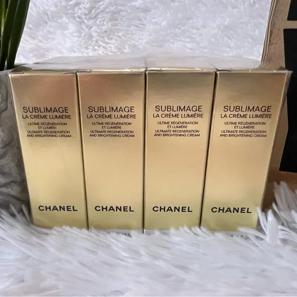 Chanel Sublimage La Creme Lumiere Regenerating & Brightening Cream Bundle